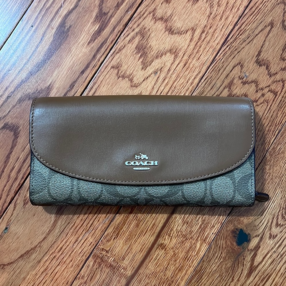 Coach wallet